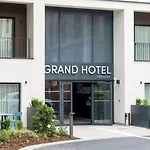 Brit Grand Hotel