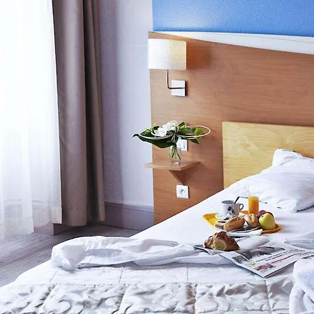 Brit Grand Hotel 3*