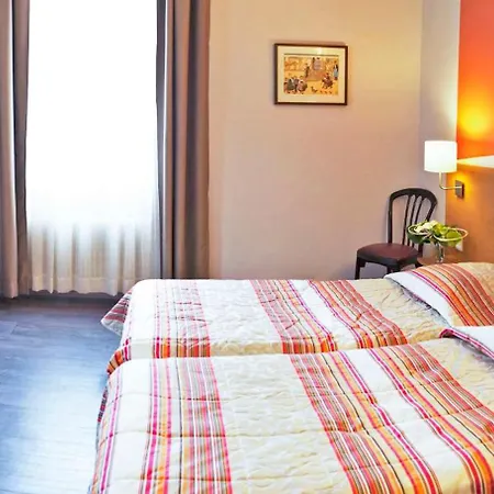 Brit Grand Hotel 3*