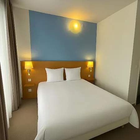 Brit Grand Hotel 3*