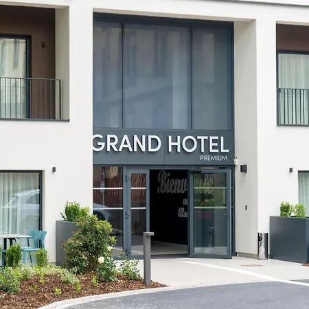 Brit Grand Hotel