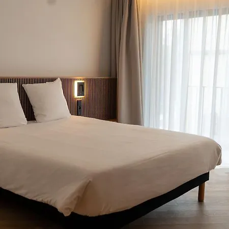 Hotel Brit Grand 3*
