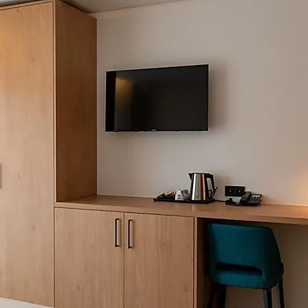 Hotel Brit Grand 3*
