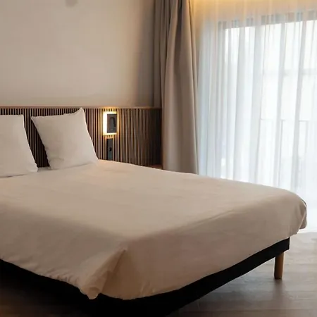 Hotel Brit Grand
