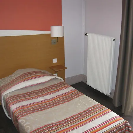 Brit Grand Hotel 3*