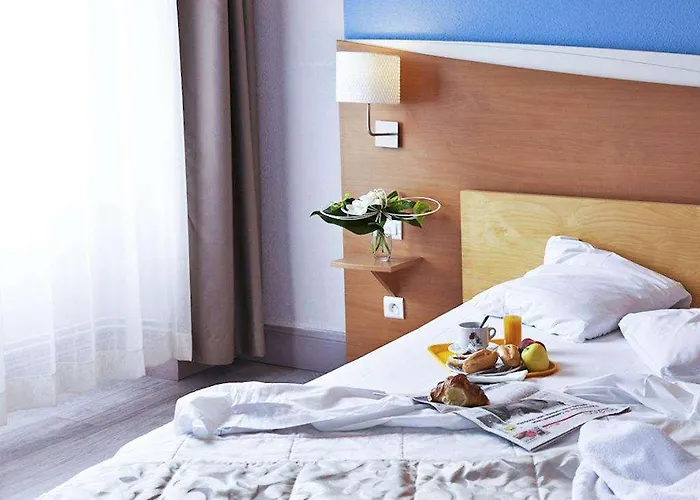 Brit Grand 酒店 3*