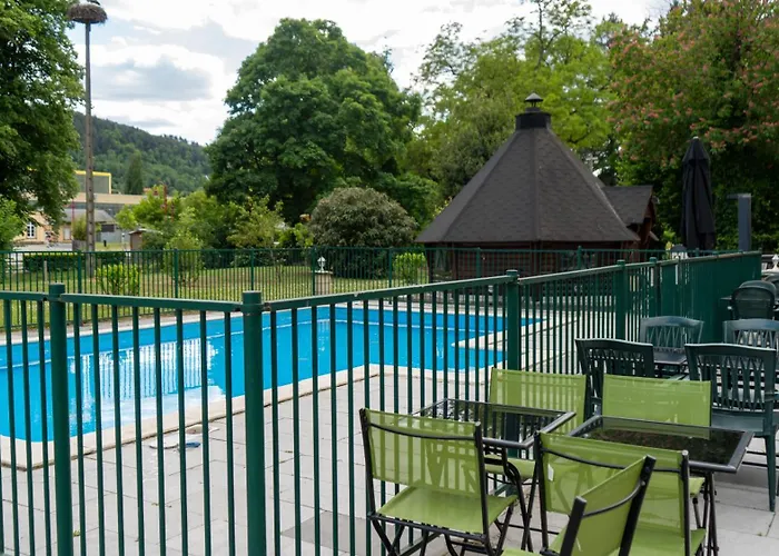 Brit Grand 酒店 3*